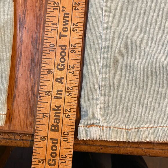 Vintage Y2K GLO Green Corduroy Pants Women’s Juniors 9 Flare Pockets 2000s - Picture 3 of 10